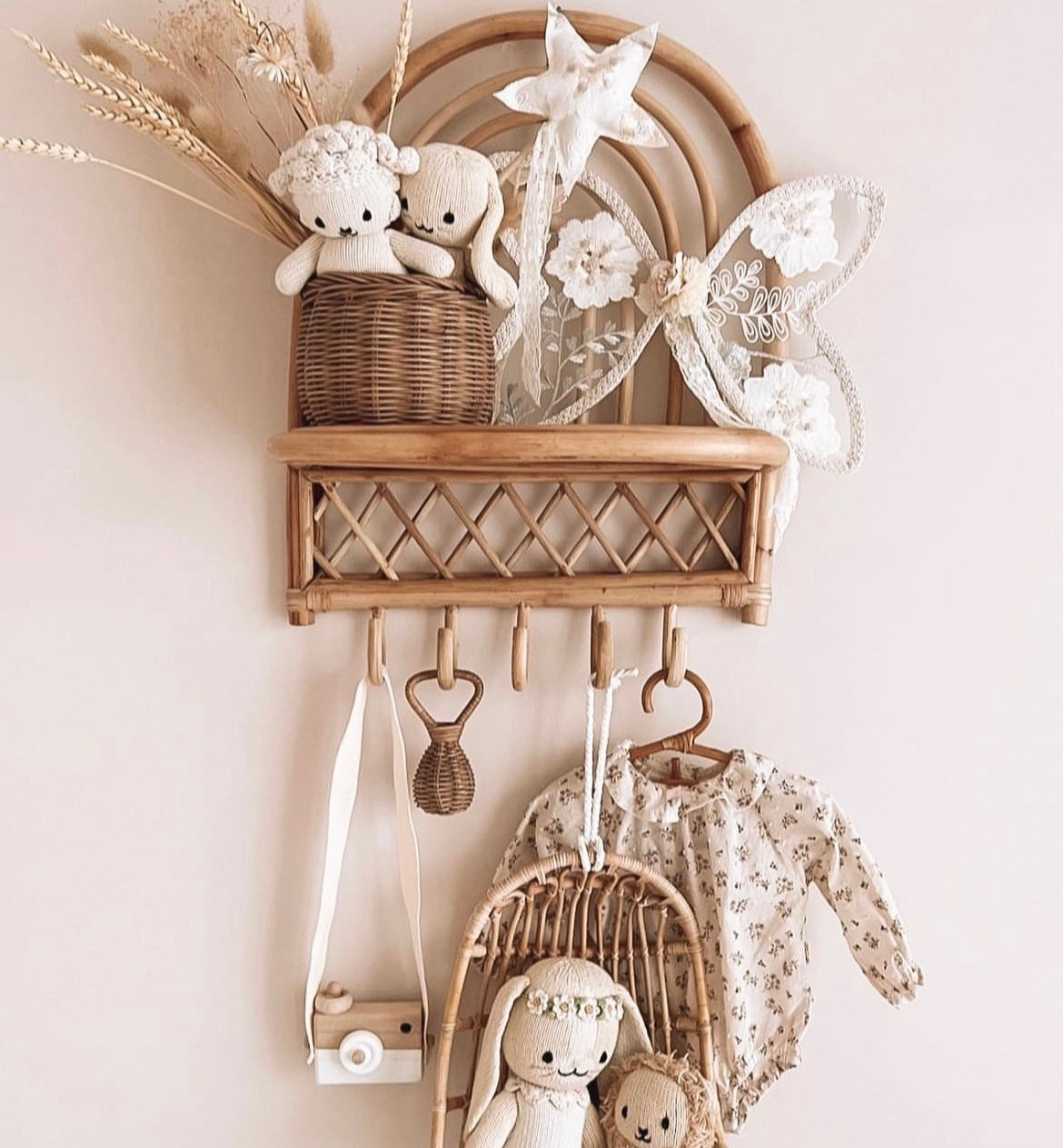 Rotan Wandplank met kapstok Mau