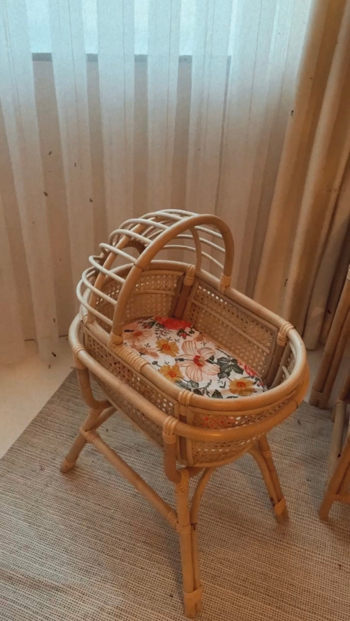 Poppenbed Leah Rotan